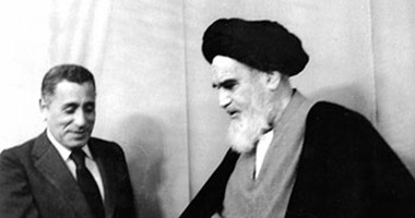 الإعلام الإيرانى ينعى هيكل وينشر صورا نادرة له مع الخمينى