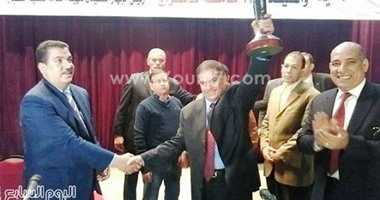 بالصور.. محافظة الشرقية تكرم الحاصلين على مؤهلات بعد محو أميتهم