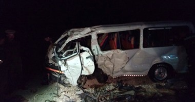إصابة 9 فى حادث تصادم سيارتين بطريق قرية الوشوش بقنا