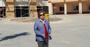 جيهان السادات تزور مستشفى شفاء الأورمان بالأقصر وتدشن حملة لدعمها