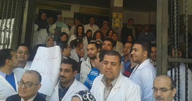 نقابة الأطباء: تنظيم وقفات احتجاجية أمام النقابة والمستشفيات 12و19مارس الجارى