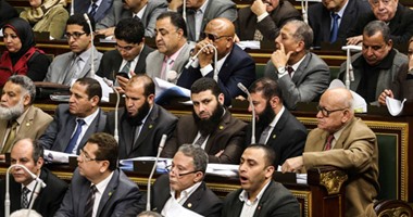 المصريين الأحرار يسحب ملاحظاته على مواد بلائحة البرلمان.. وعلى عبد العال: شكرا