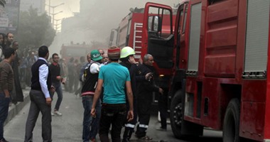 12 سيارة إطفاء تسيطر على حريق مبنى التأمينات فى الدقى