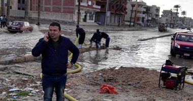 شركة المياه بشمال سيناء تنتهى من سحب مياه الأمطار من شوارع العريش
