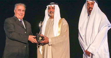 فاروق جويدة يفوز بجائزة شعراء السلام العالمية