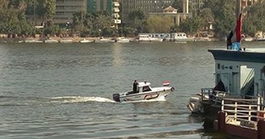 صحافة المواطن:.. البحث عن عامل بأحد المراكب بعد سقوطه فى النيل