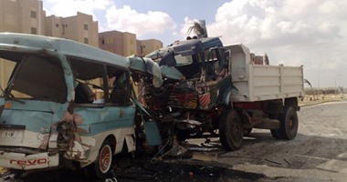 بالأسماء.. إصابة 4 أشخاص فى حادث تصادم سيارة نقل مع ملاكى بكفر الشيخ