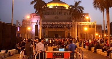 تجهيزات جامعة القاهرة النهائية لحفل الكينج