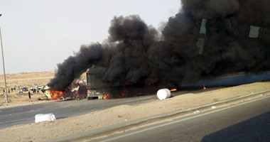 صحافة المواطن: بالصور.. حادث تصادم بين 3 سيارات نقل ثقيل على طريق السويس