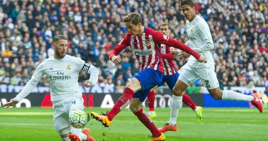 أتلتيكو مدريد يفقد مدافعه أمام برشلونة بالدورى الإسبانى 
