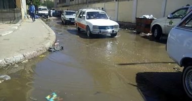صحافة المواطن..  بالصور: مياه الصرف الصحى تغرق شوارع مدينة أسوان