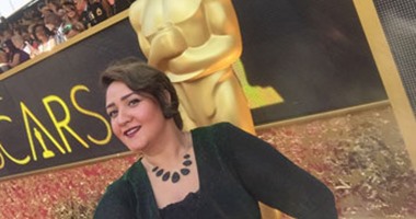 نقابة الصحفيين ترسل "بوكيه ورد" للزميلة شيماء عبد المنعم على تغطية الأوسكار