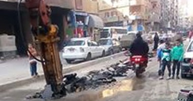 قارئة تشكو عدم إنارة الأعمدة وسوء حالة الطريق الرئيسى بقرية سندنهور بالشرقية