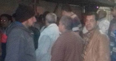 صحافة المواطن.. حالات تحرش وإغماء بين موظفى محطة كهرباء طلخة بسبب الزحام 