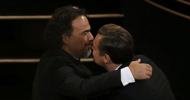 أليخاندرو جونزاليس إناريتو يفوز بجائزة أوسكار أفضل مخرج