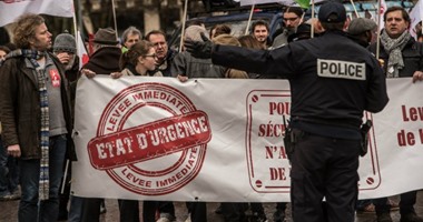 منظمة العفو الدولية تندد بتمديد الطوارئ فى فرنسا وتصفه بانتهاك حقوق الإنسان