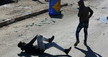 بالصور.. سيارة للجيش الإسرائيلى تدهس فتى فلسطينيا بعد إصابته برصاصة فى الرأس