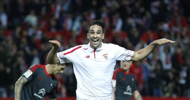 بالصور.. إشبيلية يقترب من مواجهة برشلونة بنهائى الكأس بفوز ساحق على فيجو