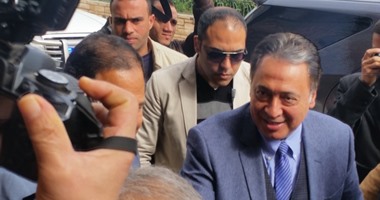 النائب عمرو الأشقر يطالب رئيس الحكومة بتغيير وزيرى الصحة والتعليم