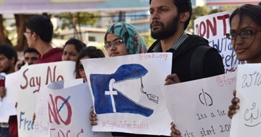 الهند تغلق الأبواب أمام فيس بوك وتسدل الستار على الإنترنت المجانى