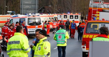فرق الإنقاذ الألمانية تبدأ انتشال جثث ضحايا قطارى بافاريا
