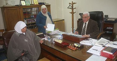 السكرتير المساعد لمحافظة المنوفية يعقد اللقاء الأسبوعى لخدمة المواطنين