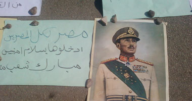 نشطاء جامعة الزقازيق يقيمون معرضا للتنديد بأحداث كنيسة الوراق