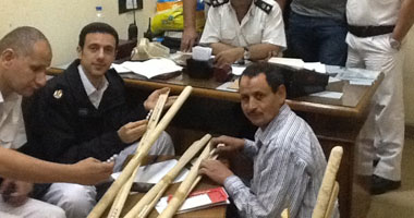 ضبط محاولة لتهريب 730 قرصا مخدرا داخل 10 نبابيت للسعودية