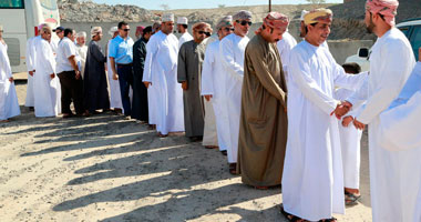 بالصور.. جمعية الصحفيين العمانية تزور المعالم الثقافية بمدينة "سناو"