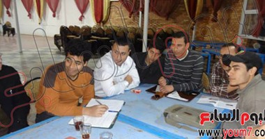 بالصور.. أعضاء حزب الدستور يناقشون خطة العمل المستقبلية