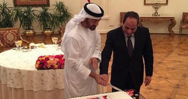 بالصور..الرئيس يحتفل بعيد ميلاد الشيخ محمد بن زايد آل نهيان