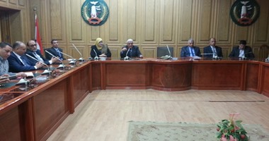 سكرتير محافظة المنوفية يجتمع بالمجلس الإقليمى للصحة لبحث النهوض بالمنظومة
