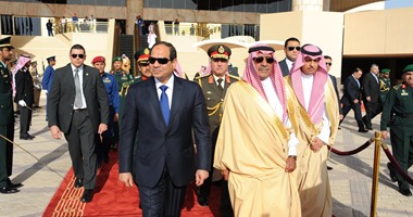 فتح الصالة الرئاسية بالمطار استعدادًا لوصول السيسى من الرياض