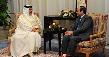 قمة مصرية بحرينية بين السيسى وملك البحرين على هامش المؤتمر الاقتصادى
