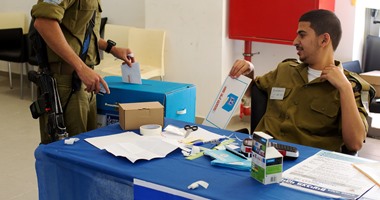 بالصور.. جنود جيش الاحتلال يصوتون فى انتخابات الكنيست