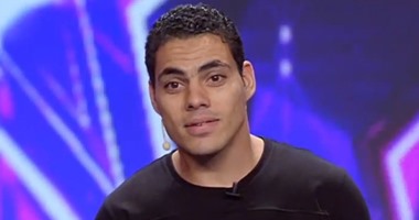 عمرو عمروسى يكشف كواليس خروجه من "Arabs got talent" على راديو مصر غدا