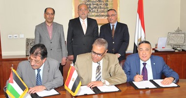 "البترول" توقع مذكرة تفاهم بين مصر والأردن فى مشروعات الغاز
