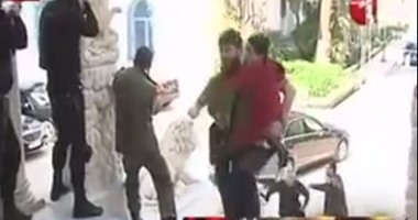 "النهار اليوم" تبث أول فيديو لتحرير الرهائن المحتجزين فى متحف "باردو" بتونس