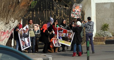 أبناء مبارك يتوجهون لمستشفى المعادى للاحتفال معه بذكرى تحرير طابا