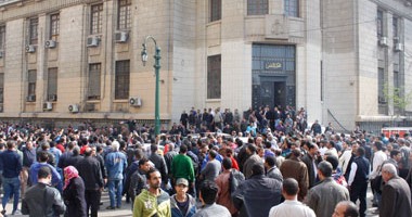 مصرع شخص وإصابة مجند واثنين آخرين فى انفجار قنبلة "دار القضاء العالى"