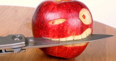 استخدم الطب البديل لعلاج الهضم والسكر.. وتنظيف الأسنان بالتفاح
