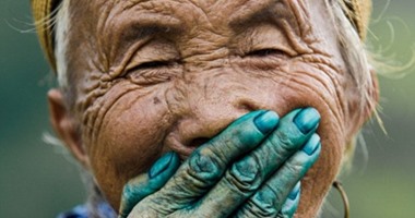 مصور يسجل أجمل ضحكات خجولة للشعب الفيتنامى