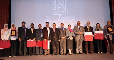 بالصور.. توزيع جوائز ملتقى القاهرة الأول لفنون الخط العربى