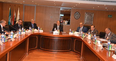 "البترول": اتجاه بالقطاع لتعظيم استخدامات الطاقة المتجددة