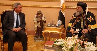 وزير الشباب يعزى البابا تواضروس فى ذكرى الأربعين لشهداء الوطن بليبيا