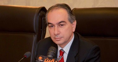 محافظ الجيزة لرئيس حى الهرم: "ماتروحش بيتك إلا لما الشارع ينضف"