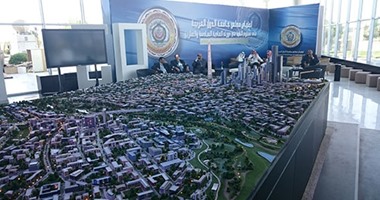 ماكيت العاصمة الجديدة يزين مؤتمر القمة العربية بـ"شرم الشيخ"