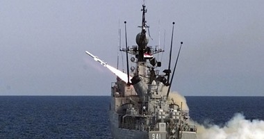 الشرق الأوسط: البحرية المصرية تحبط محاولة إيرانية لإغلاق باب المندب