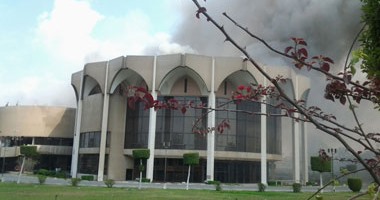 نائب مدير أمن القاهرة: المعمل الجنائى لا يزال يرفع آثار حريق قاعة المؤتمرات