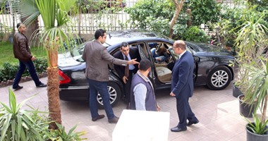 عبد الواحد النبوى يصل لمقر وزارة الثقافة